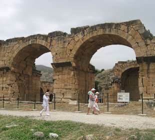 Hierapolis - na zboczy gory Cokelez