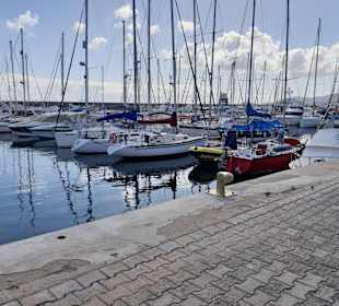 Hafen Puerto Calero