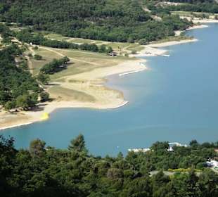Blick auf den Stausee vor dem Canyon du Verdon