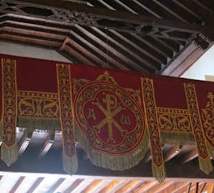 Empore
