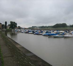 Blick auf den Yachthafen