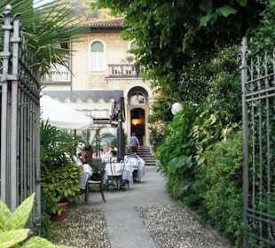 Eingang zum Garten Villa Maria