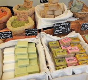 Eindrücke vom Rundgang über den Markt von Elne