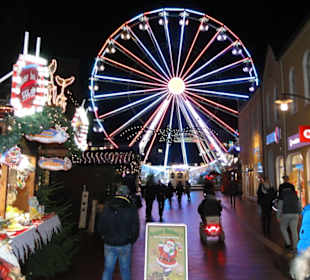 Weihnachtsmarkt mit Riesenrad