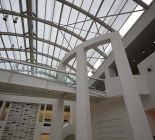 Der futuristische Eingang zum GNM