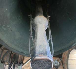 Klöppel der Glocke des Campanile