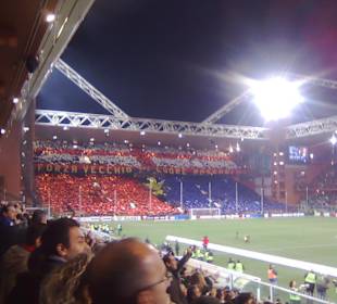 Partita del Genoa, vista gradinata nord e tribuna