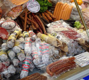 Rundgang durch die Markthalle am Carlsplatz