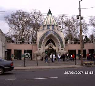 Eingang zum Zoo Budapest
