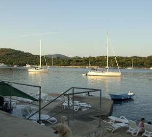 Yachtanleger hinter dem Strandsteg