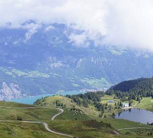 Blick vom Flumserberg auf Seebenalp und Walensee