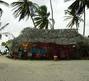 Habitat en Kuna Yala y las Molas