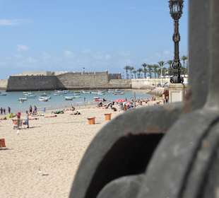 Einziger Stadtstrand von Cádiz: Playa de la Caleta