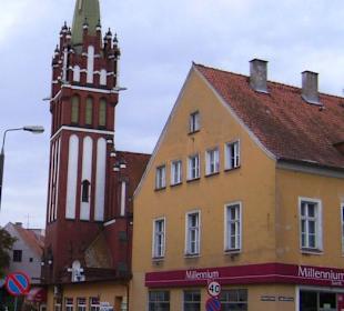 Stadtkirche nahe dem Rathaus