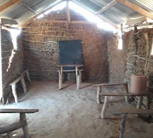 Schule im Massai-Dorf