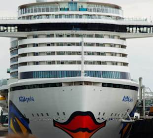 Gesamte Front der Aida