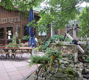 Vorderfront vom Ausflugslokal Kneshecke