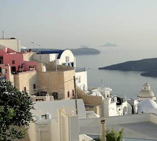 Fira. Widok na kalderę.