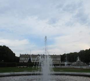 Brunnen im westlichen Gartenparterre