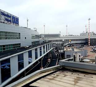 Flughafen Düsseldorf (DUS)