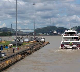 Ausfahrt aus der 1. Schleuse