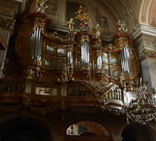 In der St. Anna Kirche bei der Besichtigung