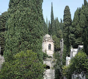 Impression des aussergewöhnlichen Friedhofs