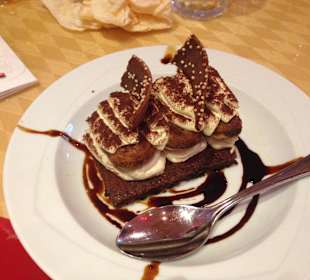 Dessert im Café Mickey