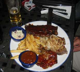 Ein ''SNACK'' im Hard Rock Cafe