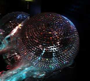 Wie eine Meeresqualle, toll