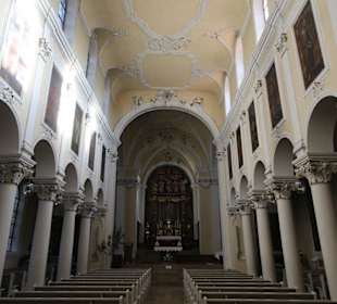 Blick in das Mittelschiff