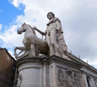 Castor und Pollux auf der Freitreppe