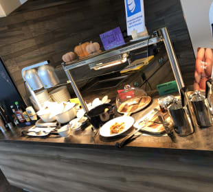 Frühstücksbuffet  Park Inn by Radisson Neumarkt