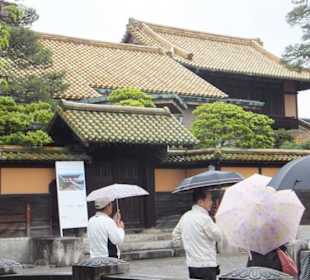 Uliczki starego miasta w deszczu,