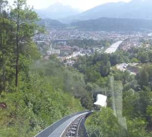 Steilaufzug nach unten