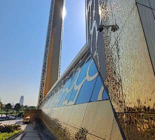 The Dubai Frame