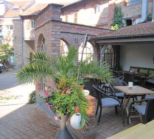 Der neue Sommergarten in der Vinothek