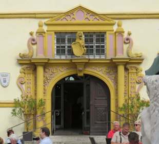 Barockes Portal des Schlosses