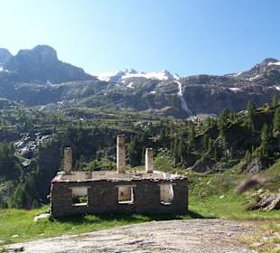 Ruine der alten Zufallhütte