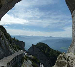 Blick vom Eingang der Höhle