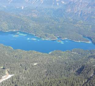 Zugspitze - Blick auf den Eibsee