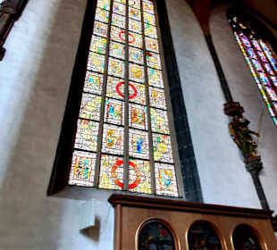 Tolle bunte Kirchenfenster
