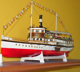 Bootsmodelle im Museo del Turismo