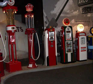 Tankstelllen aus Opas Zeiten