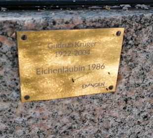 Skulptur "Eichenläubin" Gudrun Krüger