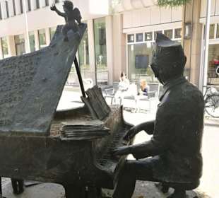 Jupp-Schmitz-Denkmal