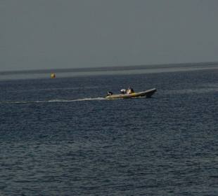 Boot am Duque Strand