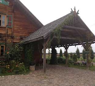 Restauracja Wielka Lipa - wejście główne 