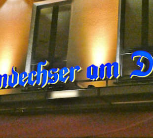 Zur späten Stunde beim Andechser am Dom