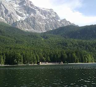 Auf dem Eibsee - bem Tretbootfahren